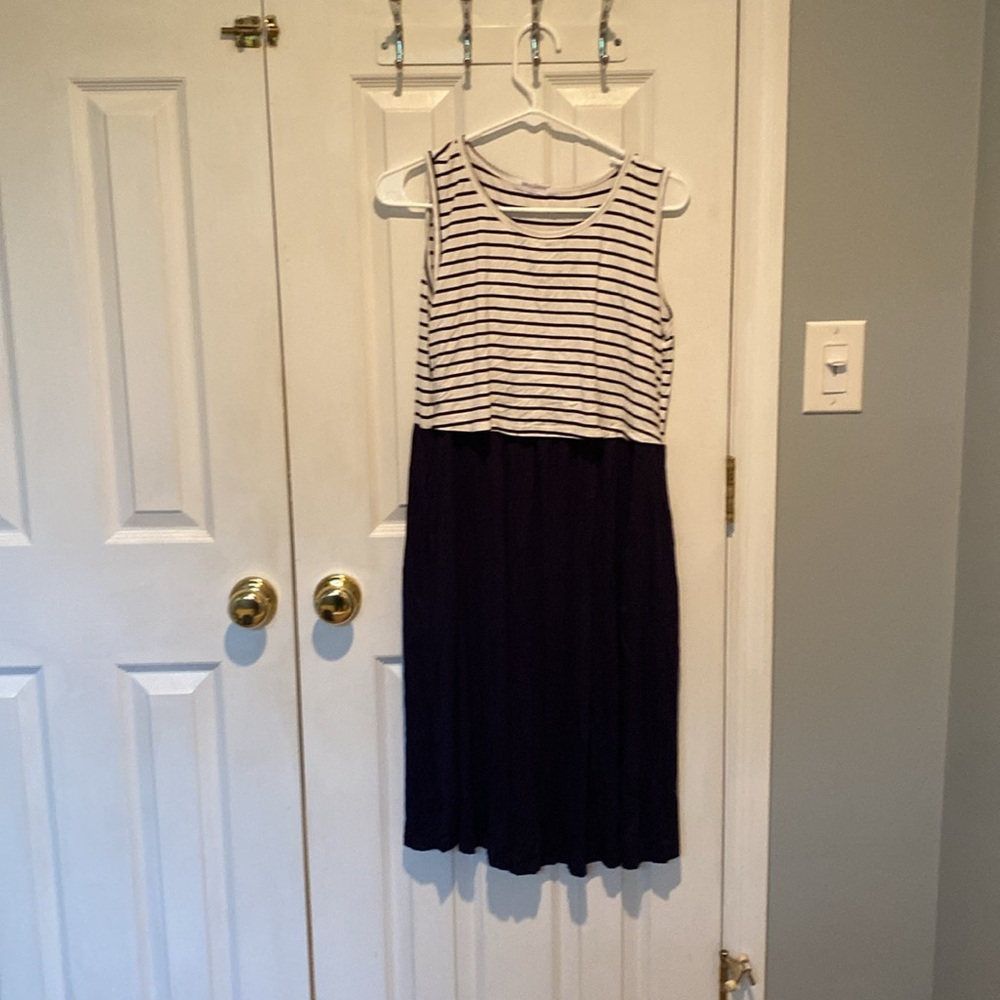 🌺 3/$10 Nursing Friendly Blue and White Striped Dress